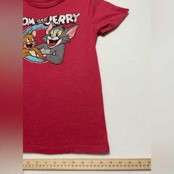 Tom and Jerry Cartoon Characters Graphic Tshirt Short Sleeve Red Size Medium - Picture 3 of 7